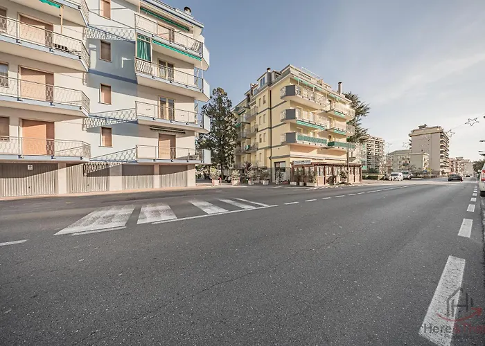 Mare & Comfort - Box Auto - Balcone - Free Wifi Apartment *